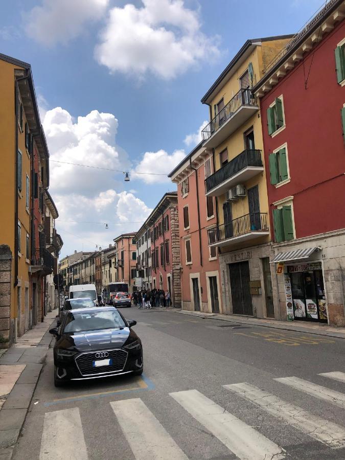 Apartamento La Casa In Via Venti Verona Exterior foto